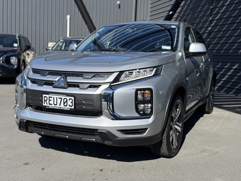 2025 Mitsubishi ASX LS 2.0P CVT image 3