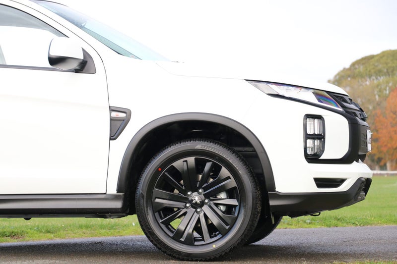 2025 Mitsubishi ASX LS (BLACK OUT) image 4