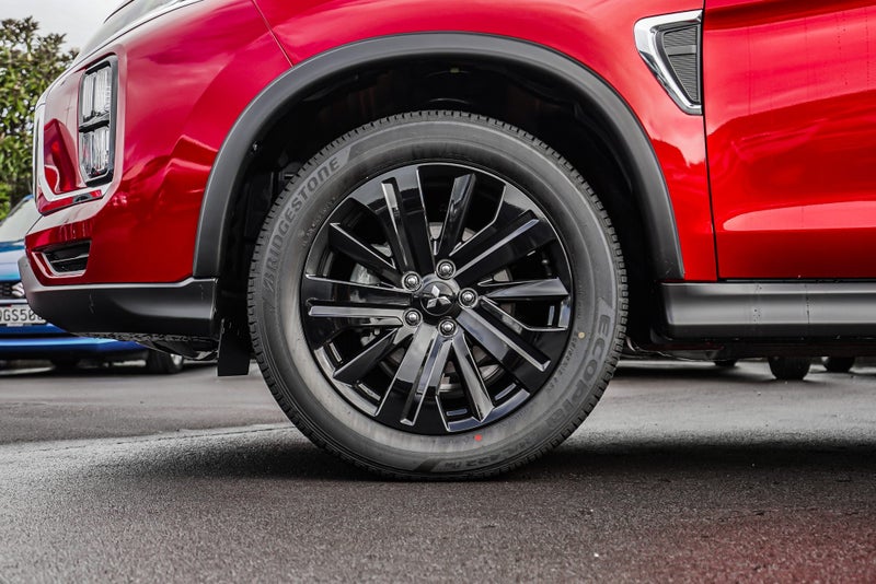 2025 Mitsubishi ASX VRX image 5