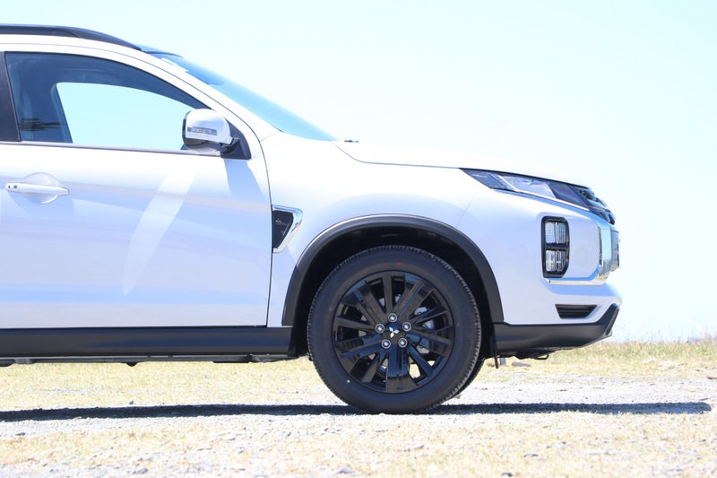 2025 Mitsubishi ASX VRX Black Edition image 4