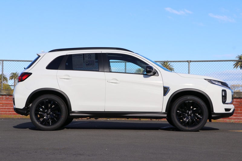 2025 Mitsubishi ASX VRX Black Edition image 3