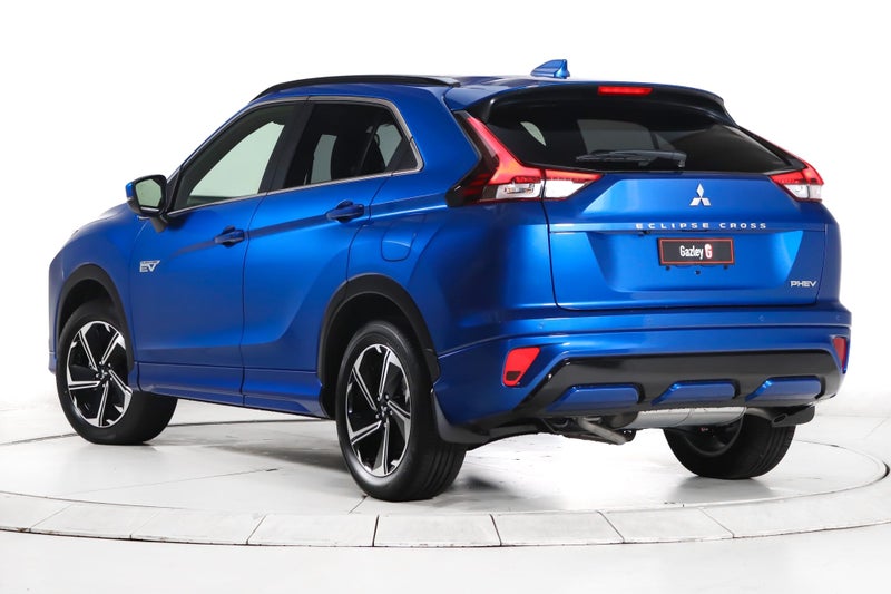 2025 Mitsubishi Eclipse Cross PHEV VRX 4WD image 3