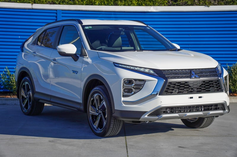2025 Mitsubishi Eclipse Cross PHEV XLS 4WD image 1