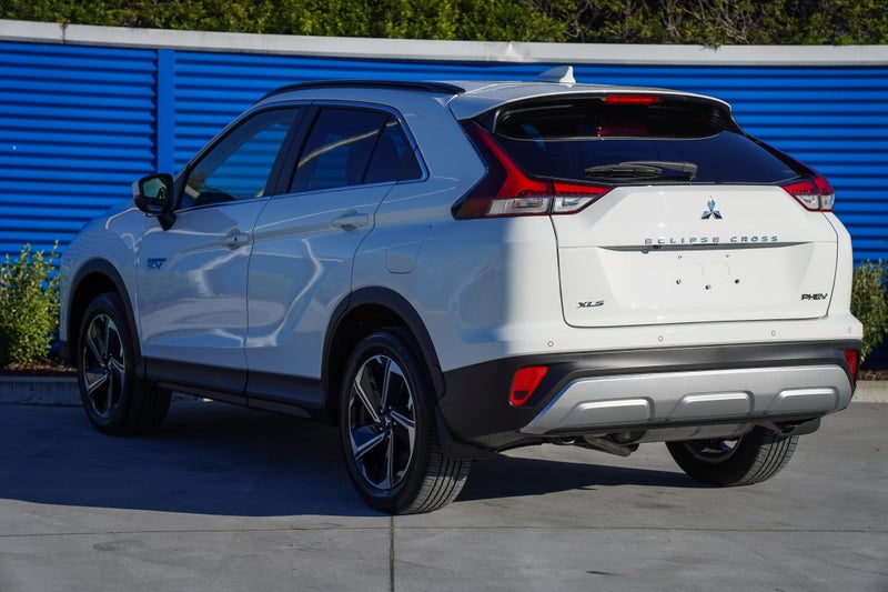 2025 Mitsubishi Eclipse Cross PHEV XLS 4WD image 5