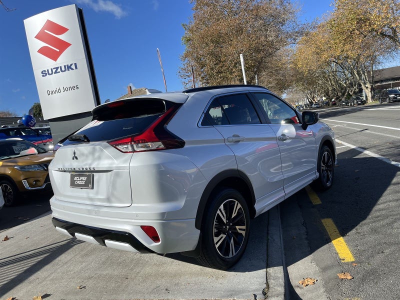 2025 Mitsubishi Eclipse Cross VRX image 5