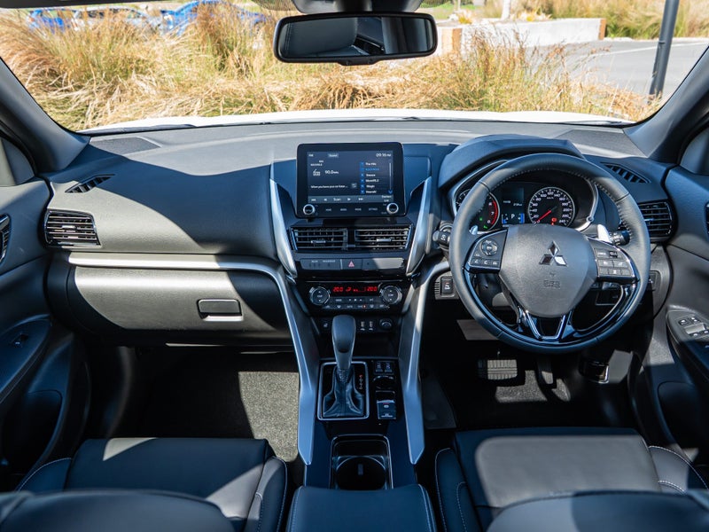 2025 Mitsubishi Eclipse Cross VRX 1.5 2WD Auto... image 2