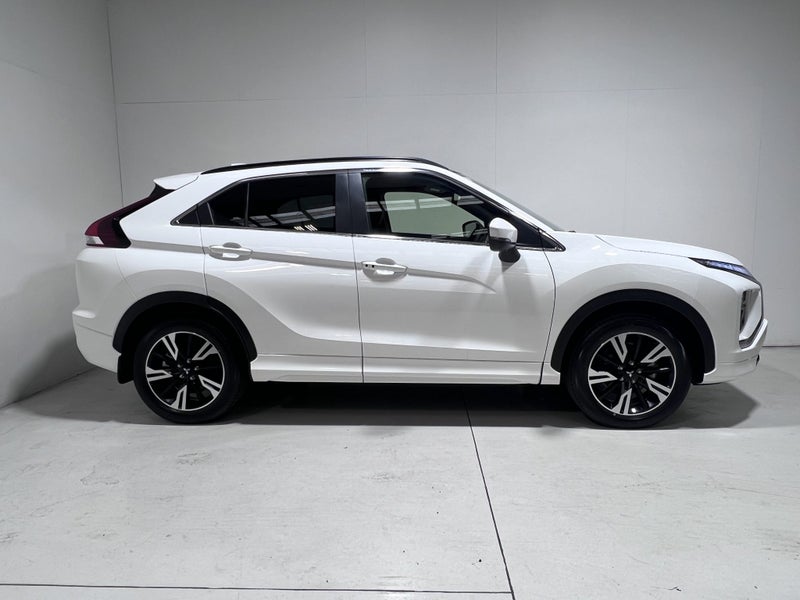 2025 Mitsubishi Eclipse Cross VRX 1.5 TURBO 8 S... image 3