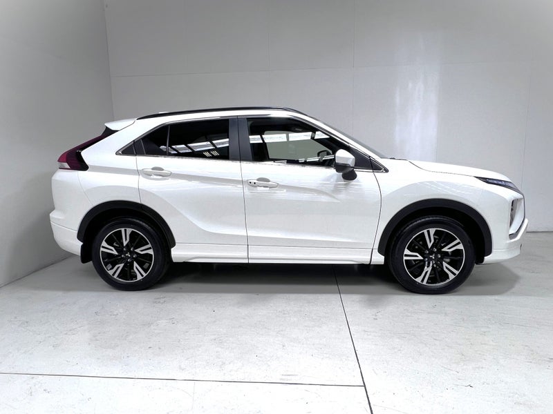 2025 Mitsubishi Eclipse Cross VRX 1.5 TURBO 8 S... image 3