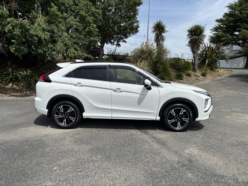 2025 Mitsubishi Eclipse Cross VRX 1.5PT/4WD/8CV... image 3