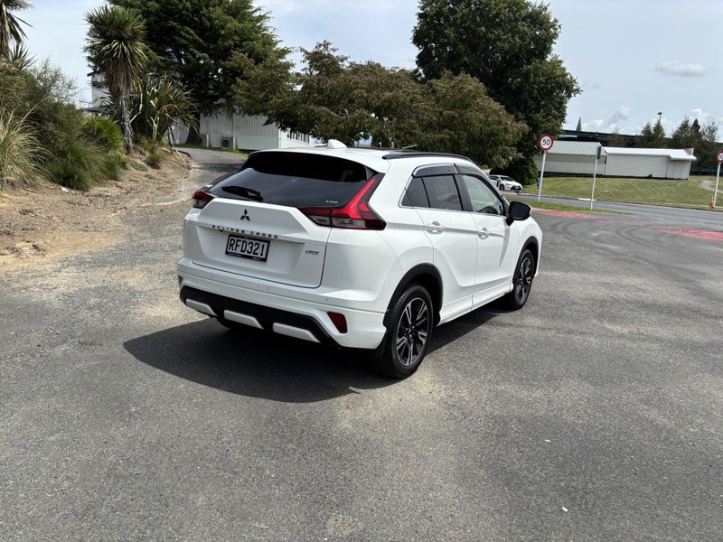 2025 Mitsubishi Eclipse Cross VRX 1.5PT/4WD/8CV... image 4