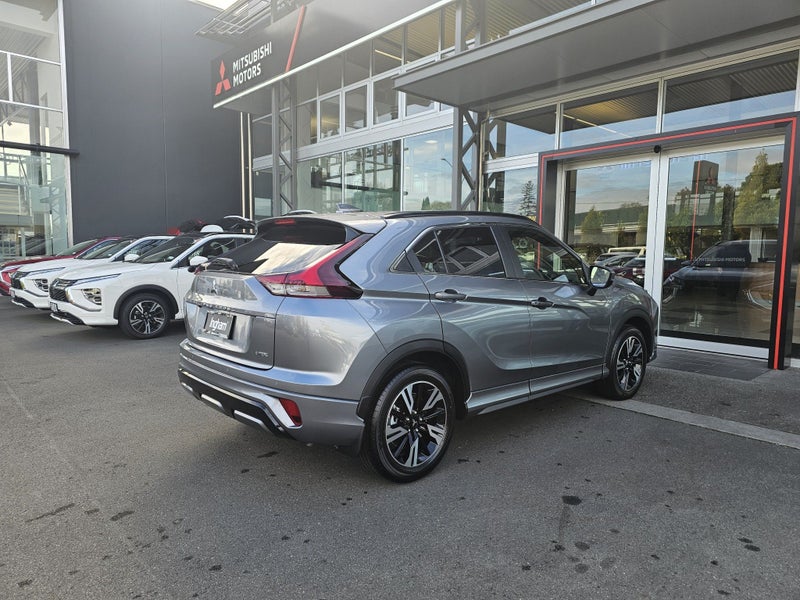 2025 Mitsubishi Eclipse Cross VRX 1.5PT/8CVT image 3