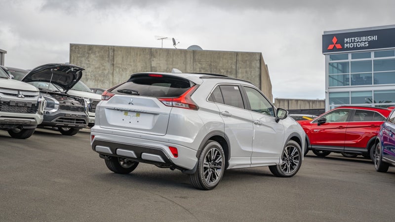 2025 Mitsubishi Eclipse Cross Vrx 1.5Pt/8Cvt image 2