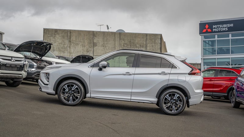 2025 Mitsubishi Eclipse Cross Vrx 1.5Pt/8Cvt image 5