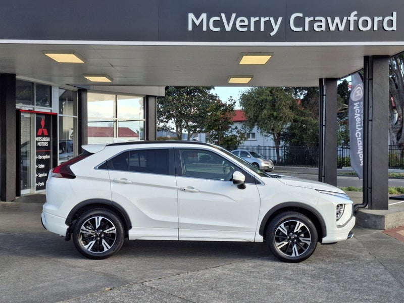 2025 Mitsubishi Eclipse Cross VRX 1.5Pt/8Cvt -... image 3