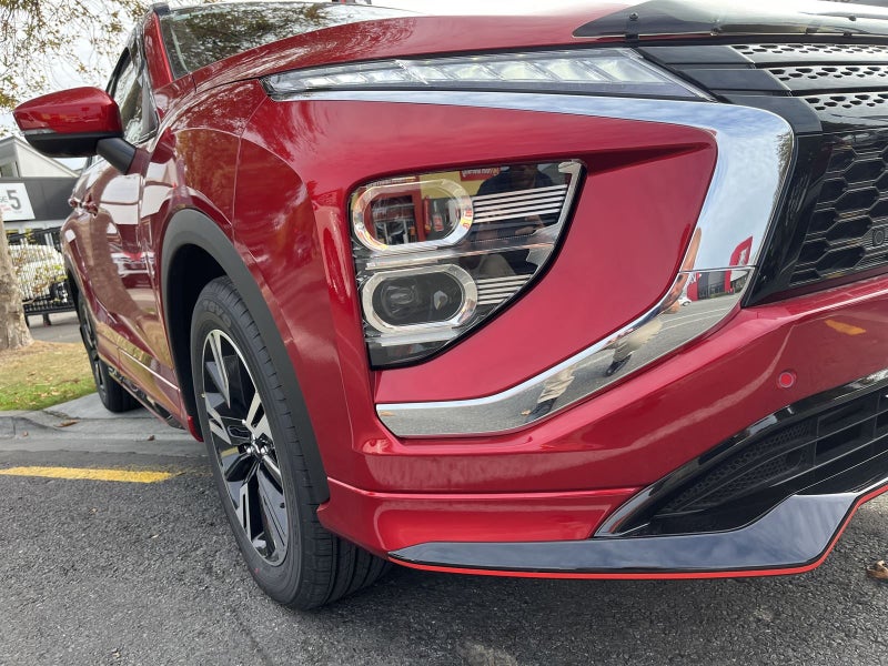 2025 Mitsubishi Eclipse Cross VRX image 3