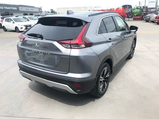 2025 Mitsubishi Eclipse Cross VRX 2WD image 3