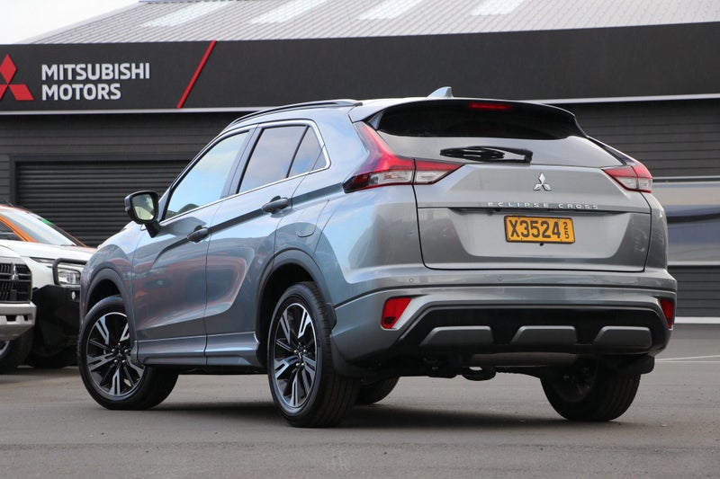 2025 Mitsubishi Eclipse Cross VRX 2WD 1.5T image 2