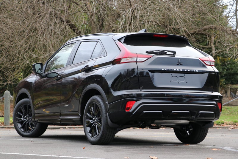 2025 Mitsubishi Eclipse Cross VRX 2WD (BLACK OUT) image 2