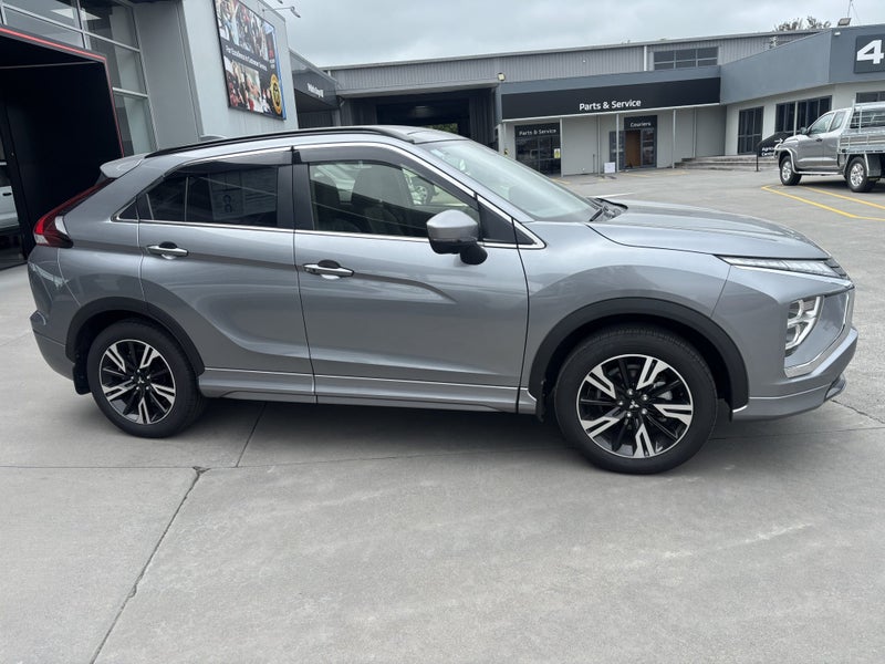 2025 Mitsubishi Eclipse Cross VRX 2WD Demo image 2