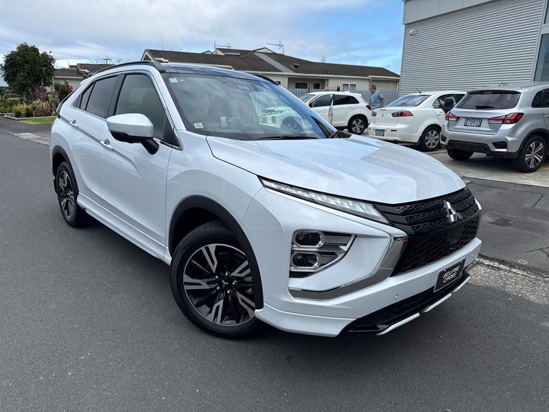 2025 Mitsubishi Eclipse Cross VRX image 1