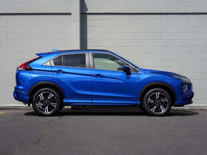 2025 Mitsubishi Eclipse Cross VRX Demo 2WD image 3