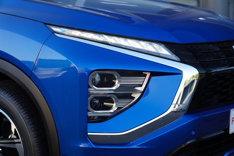 2025 Mitsubishi Eclipse Cross VRX PHEV 4WD SUV... image 4