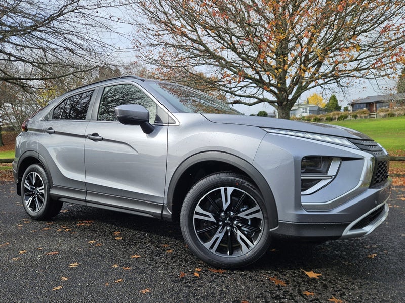 2025 Mitsubishi Eclipse Cross XLS image 1