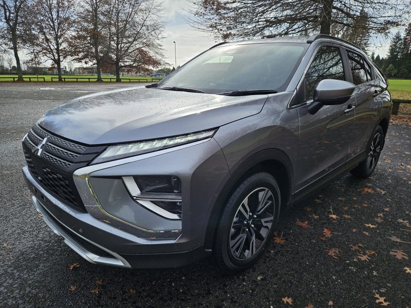 2025 Mitsubishi Eclipse Cross XLS image 3
