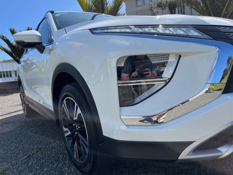 2025 Mitsubishi Eclipse Cross XLS image 2