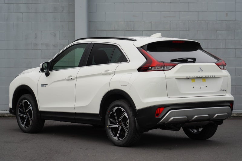 2025 Mitsubishi Eclipse Cross XLS 2.4PHEV 4WD image 2