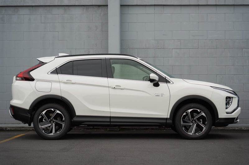 2025 Mitsubishi Eclipse Cross XLS 2.4PHEV 4WD image 3