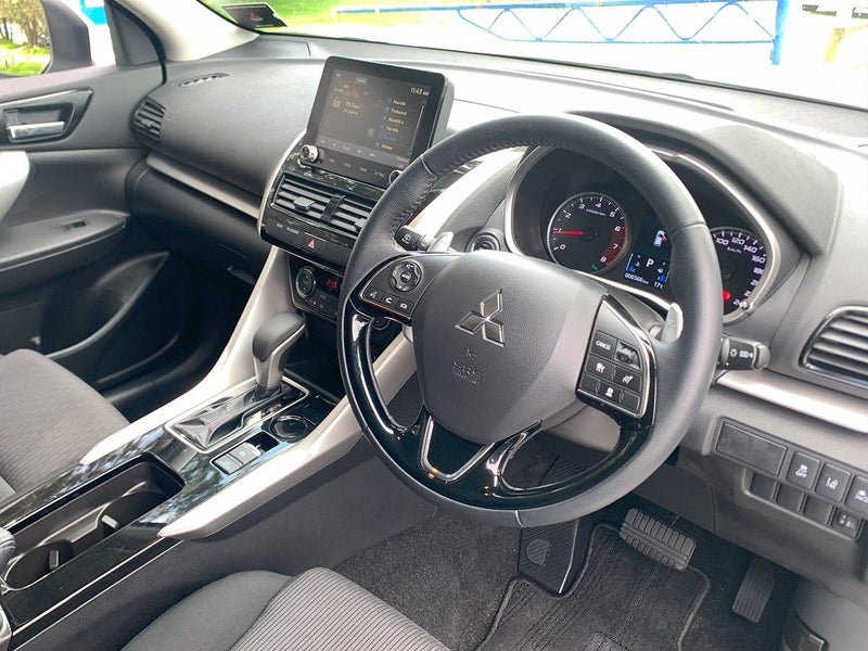 2025 Mitsubishi Eclipse Cross XLS 2WD 1.5L Petr... image 4