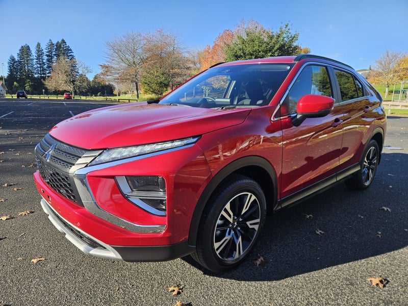 2025 Mitsubishi Eclipse Cross XLS image 3