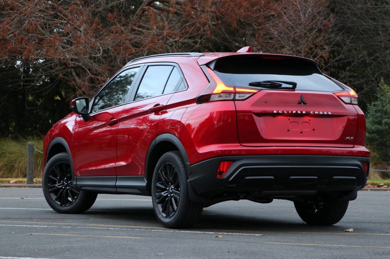 2025 Mitsubishi Eclipse Cross XLS 4WD (BLACK OUT) image 2