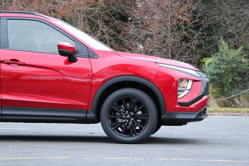2025 Mitsubishi Eclipse Cross XLS 4WD (BLACK OUT) image 4