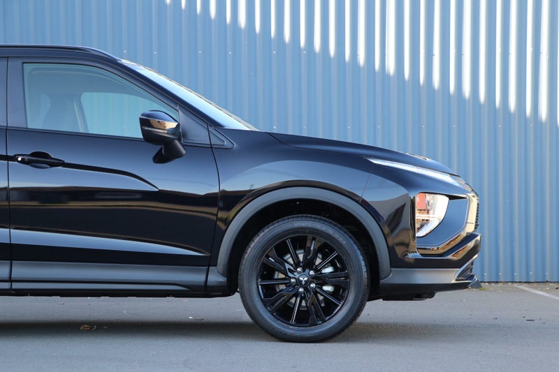 2025 Mitsubishi Eclipse Cross XLS 4WD (BLACK OUT) image 4