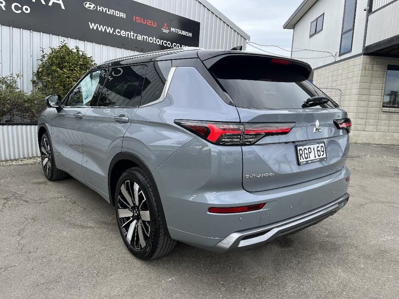 2025 Mitsubishi Outlander 2.5P EXCEED 4WD CVT image 5