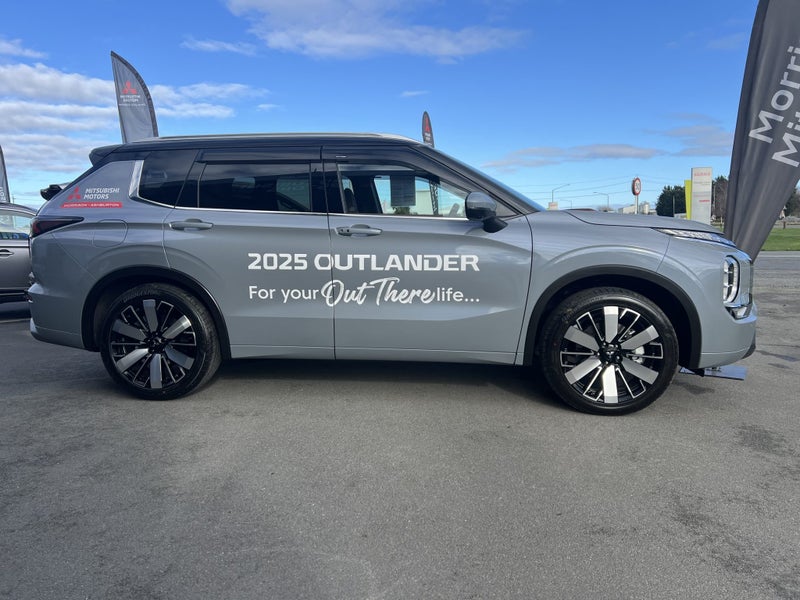 2025 Mitsubishi Outlander 2.5P EXCEED 4WD CVT image 5