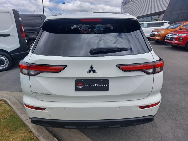 2025 Mitsubishi Outlander 2.5P LS 2WD CVT image 5