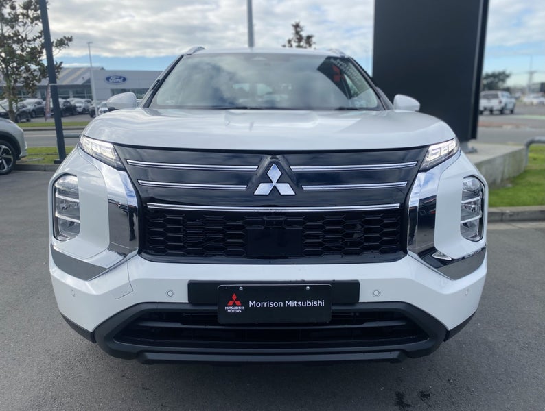 2025 Mitsubishi Outlander 2.5P LS 2WD CVT image 4