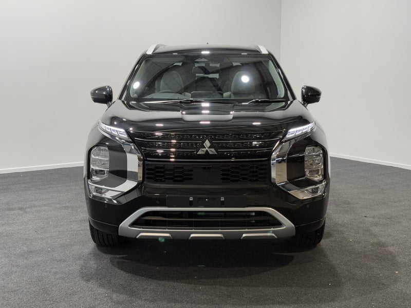 2025 Mitsubishi Outlander 2.5P VRX 2WD CVT image 2