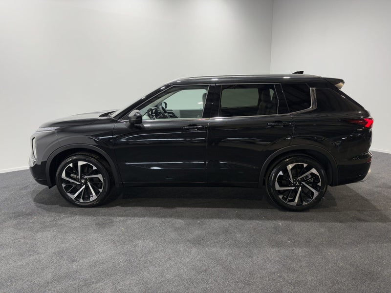 2025 Mitsubishi Outlander 2.5P VRX 2WD CVT image 4