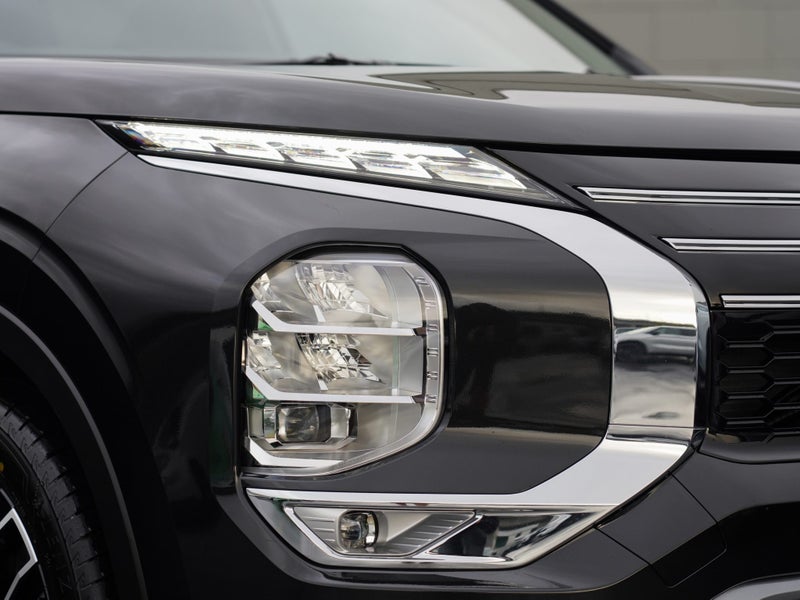 2025 Mitsubishi Outlander 2.5P VRX 2WD CVT image 5