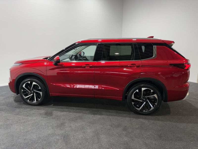 2025 Mitsubishi Outlander 2.5P VRX 2WD CVT image 4
