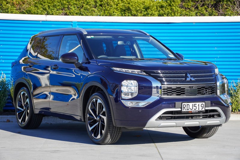 2025 Mitsubishi Outlander 2.5P VRX 2WD CVT image 1