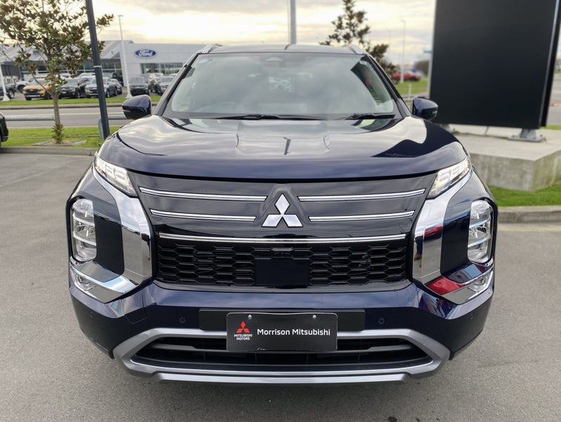 2025 Mitsubishi Outlander 2.5P VRX 2WD CVT image 3
