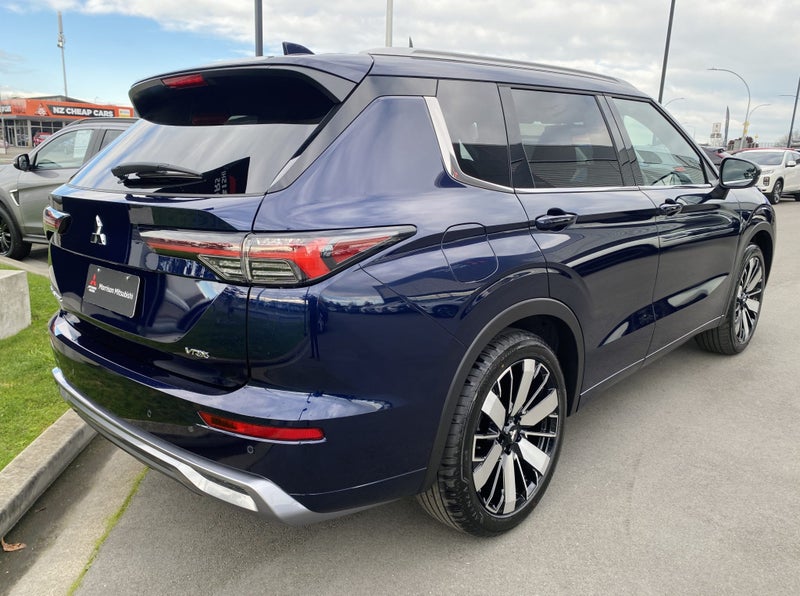 2025 Mitsubishi Outlander 2.5P VRX 2WD CVT image 5