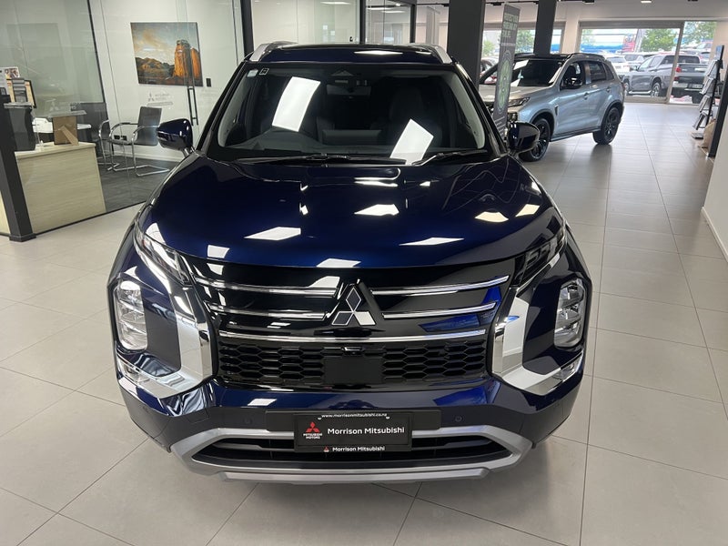 2025 Mitsubishi Outlander 2.5P VRX 4WD CVT image 4