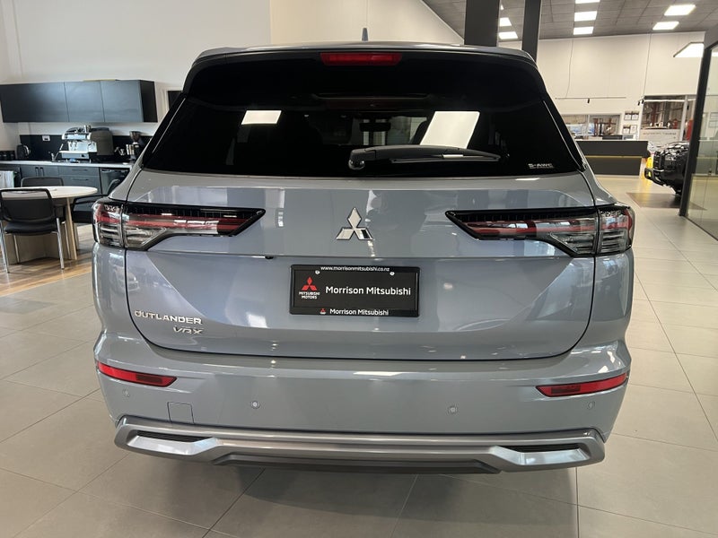 2025 Mitsubishi Outlander 2.5P VRX 4WD CVT image 4