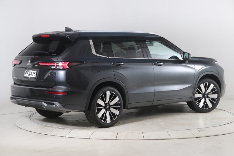 2025 Mitsubishi Outlander 2.5P VRX 4WD CVT image 2